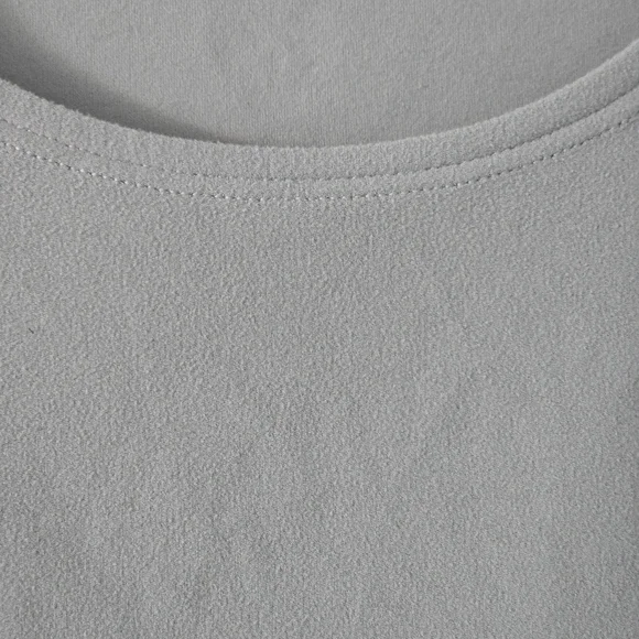 ARITZIA TNA Women's Gray Sleeveless Tank. - Picture 3 of 6